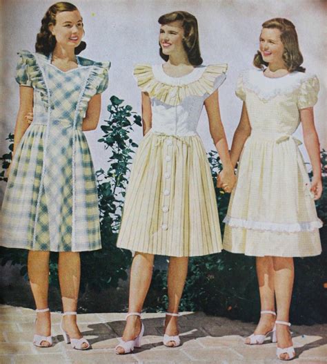 1940s young girls fashion.